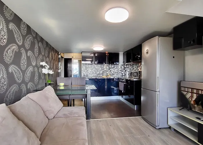 комфорт и стиль - с панорамой города Appartement Burgas