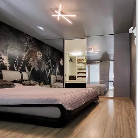 Apartment комфорт и стиль - с панорамой города *