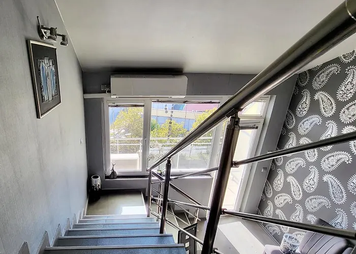 комфорт и стиль - с панорамой города Apartment